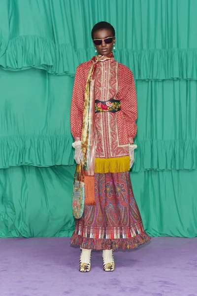 Look 64